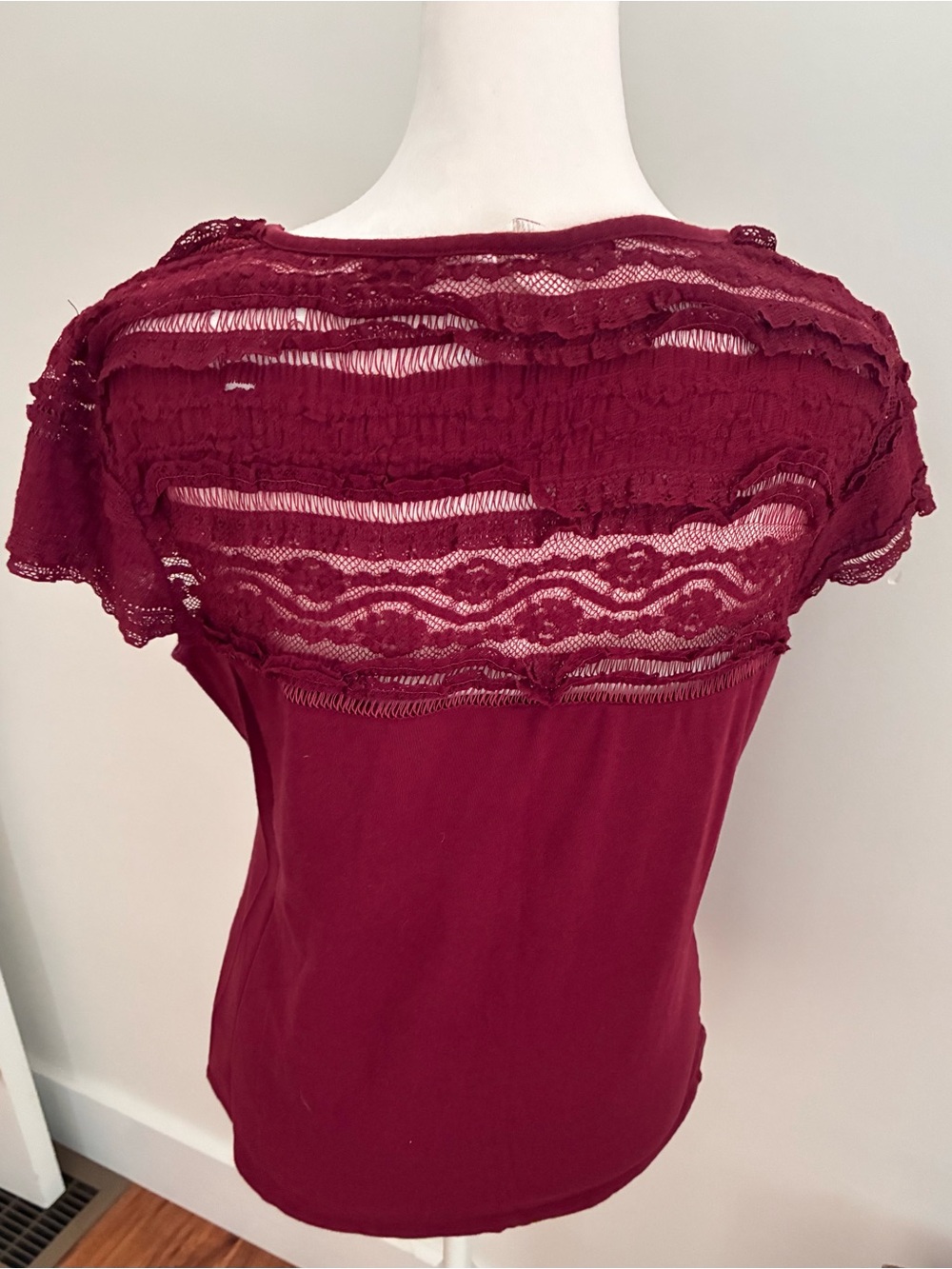 H&M burgundy lace short sleeve summer top. Women large. Boho cowgirl - Picture 2 of 6